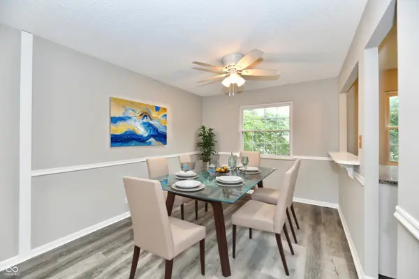 208 Crestview CT, Fishers, IN 46038