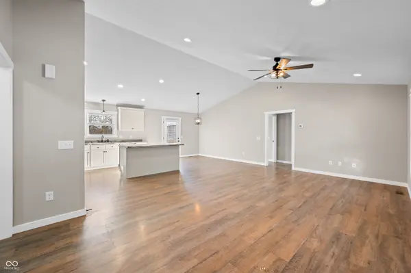 847 Eads LN, Nashville, IN 47448