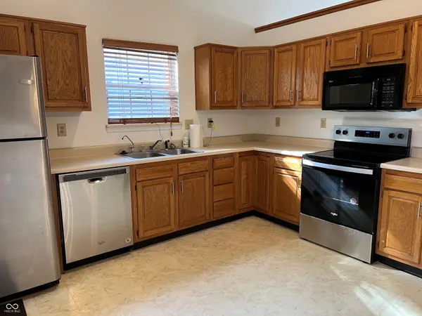 6341 Lendsmith CIR, Indianapolis, IN 46268
