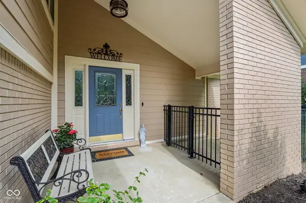 15906 Farr Hills DR, Westfield, IN 46074