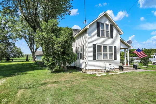 608 W Elm ST, Gaston, IN 47342