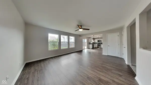 15196 High Timber LN, Noblesville, IN 46060