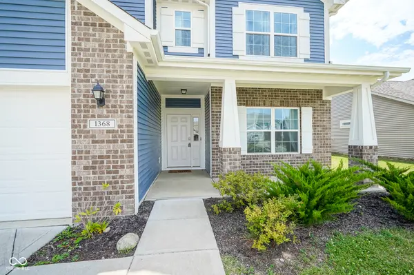 1368 W Crystal DR, Fortville, IN 46040
