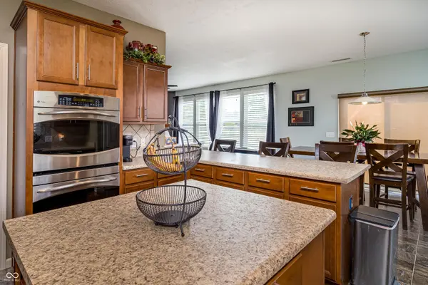 1229 Switchback CT, Greenwood, IN 46143