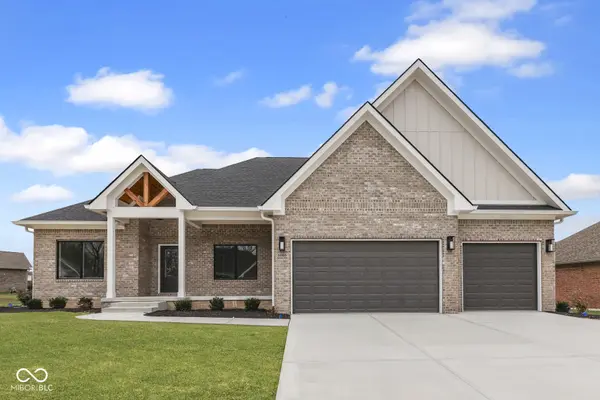 5585 Harness DR, Greenwood, IN 46143