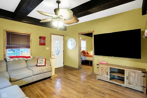 71 S 5th AVE, Beech Grove, IN 46107