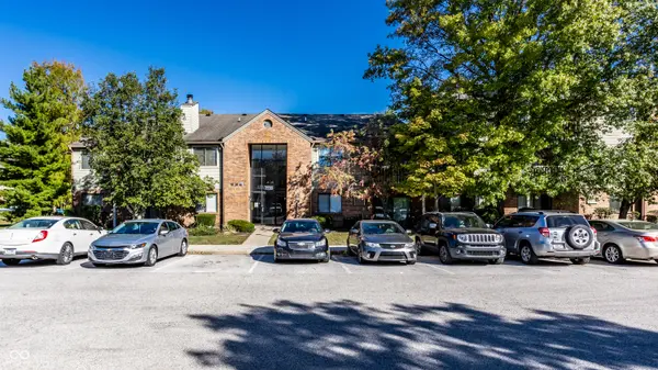 7230 Village Parkway DR #7, Indianapolis, IN 46254