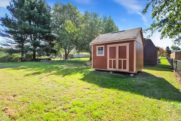 5271 Pattie CT, Greenwood, IN 46143