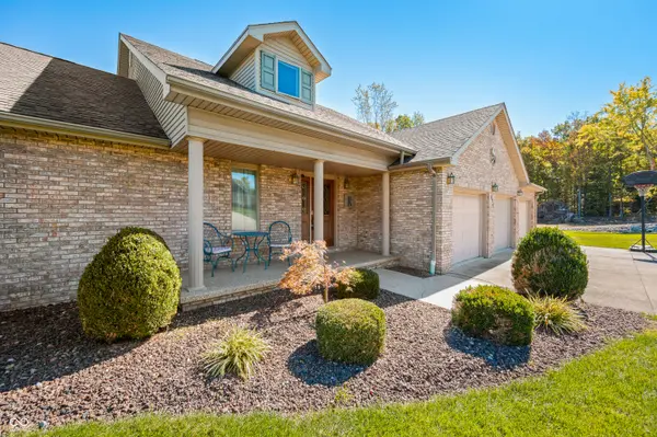 826 Glend CV, Brownstown, IN 47220