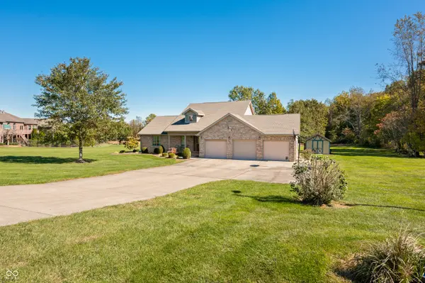 826 Glend CV, Brownstown, IN 47220
