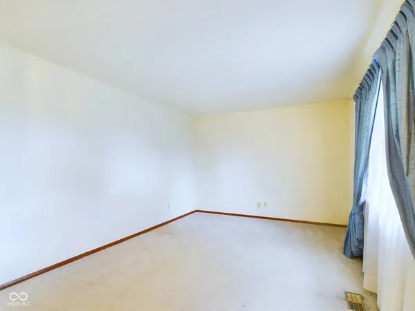 347 Dublin PIKE, Cambridge City, IN 47327