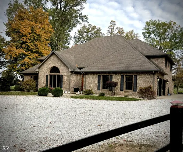 9230 NW Oak ST, Alexandria, IN 46001