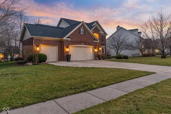 4285 Sedge CT, Zionsville, IN 46077