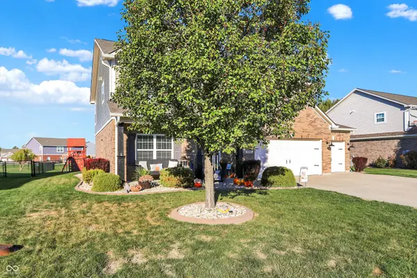 3250 S Courtney DR, New Palestine, IN 46163