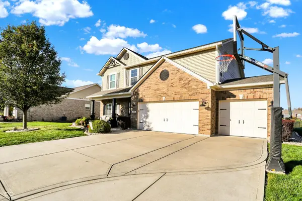 3250 S Courtney DR, New Palestine, IN 46163