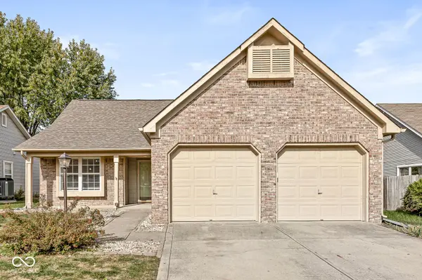 3028 Village Park N DR, Carmel, IN 46033