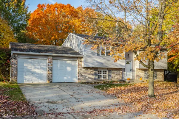 7624 Snowflake DR, Indianapolis, IN 46227