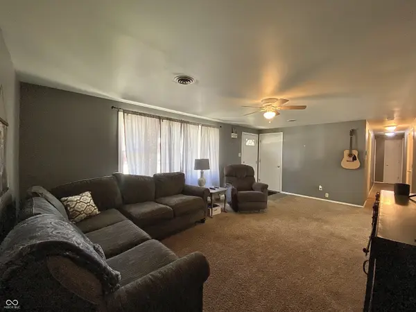 104 S Fordice ST, Russellville, IN 46175