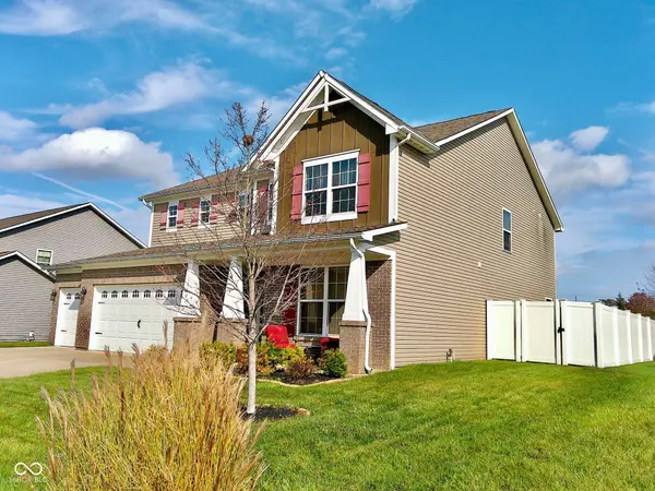 1533 Gleneagle DR, Indianapolis, IN 46239