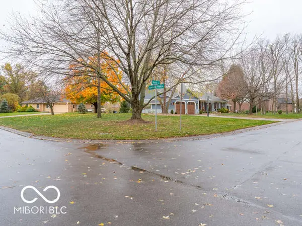 4441 Hazy LN, Greenwood, IN 46142