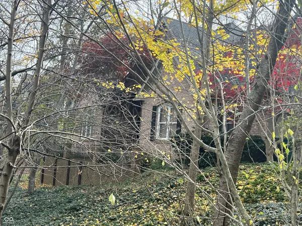 7905 Traders Hollow LN, Indianapolis, IN 46278