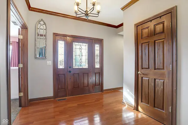 5200 Summerfield XING, Greenwood, IN 46143