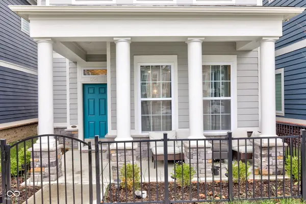 594 Steinbeck PL, Carmel, IN 46032