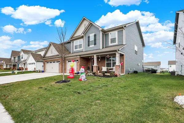 2447 S Copperstone DR, New Palestine, IN 46163