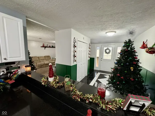 2355 Pumpkinvine Hill RD, Martinsville, IN 46151