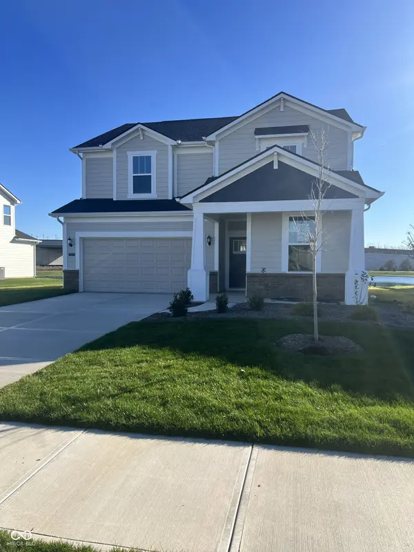 6825 Karleigh DR, Brooksburg, IN 46112