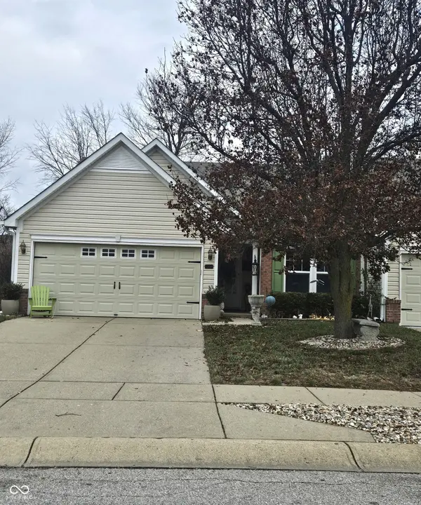 1304 Summerhouse DR, Indianapolis, IN 46217