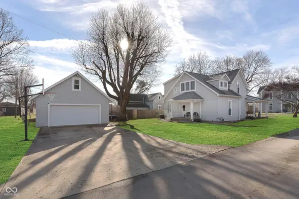 330 S Woodward ST, Lapel, IN 46051