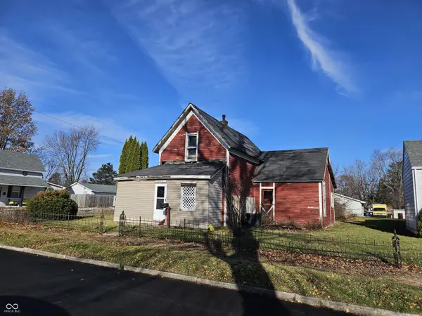 2402 N B ST, Elwood, IN 46036