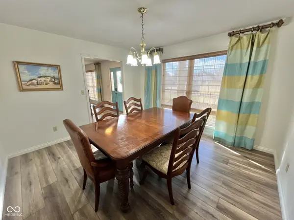 661 Whittier DR, Seymour, IN 47274