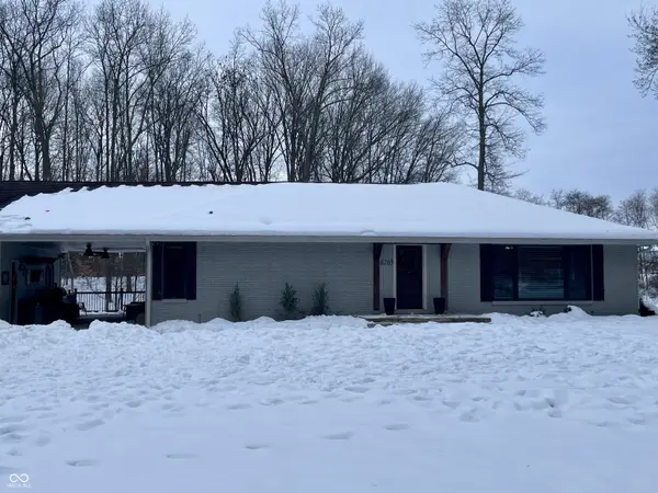 8263 W Deaver RD, Columbus, IN 47201