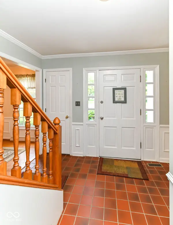305 Pine DR, Indianapolis, IN 46260