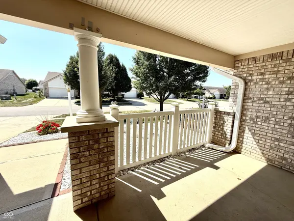 1059 Hilltop Commons BLVD, Whiteland, IN 46184