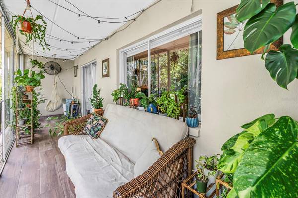 4435 1ST ST NE #305, St Petersburg, FL, 33703 photo 3