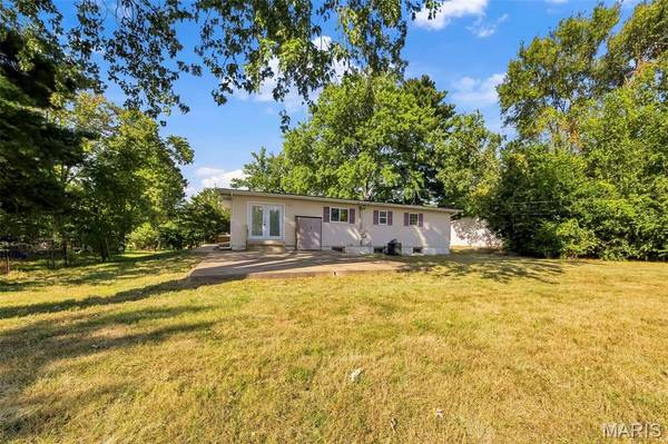 320 View Point Lane, Lake St Louis, MO 63367