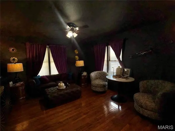 541 E Cherry ST, Troy, MO 63379
