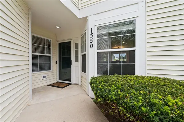 1550 Meadowsedge LN #1550, Carpentersville, IL 60110