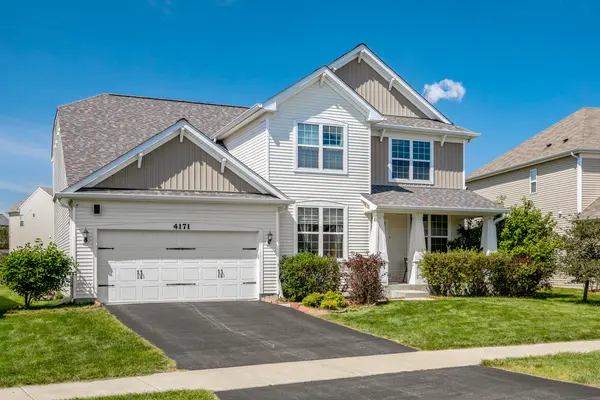 4171 Heartleaf LN, Naperville, IL 60564