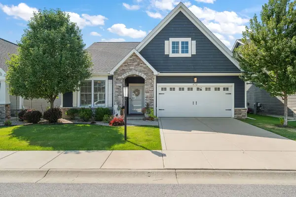 472 Cypress LN, Chesterton, IN 46304
