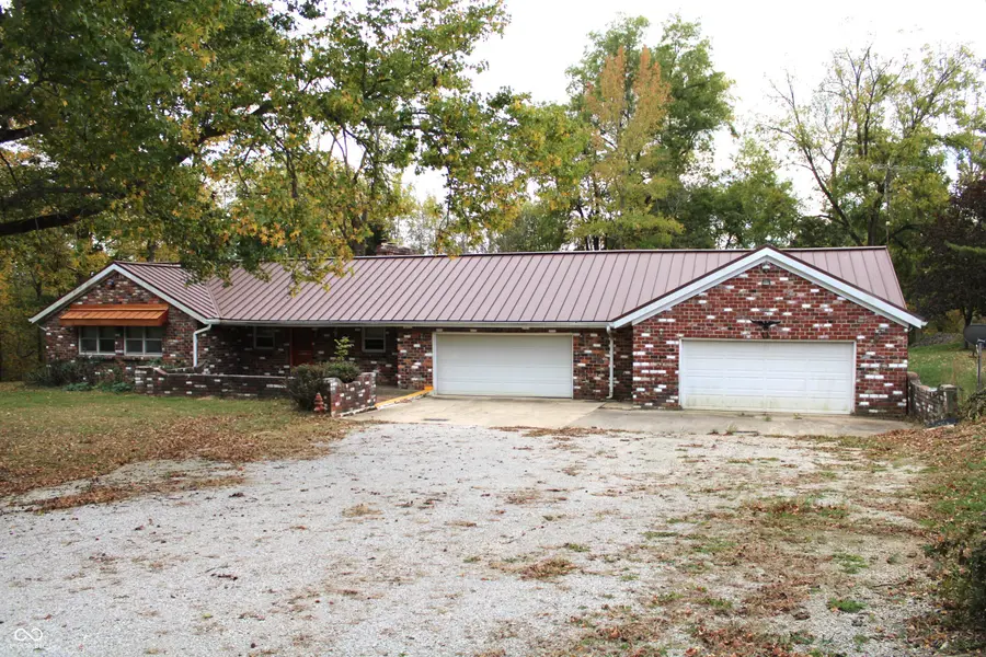 6048 E US 36, Bainbridge, IN 46105