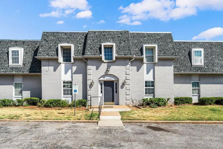 11421 N May AVE #B, Oklahoma City, OK 73120