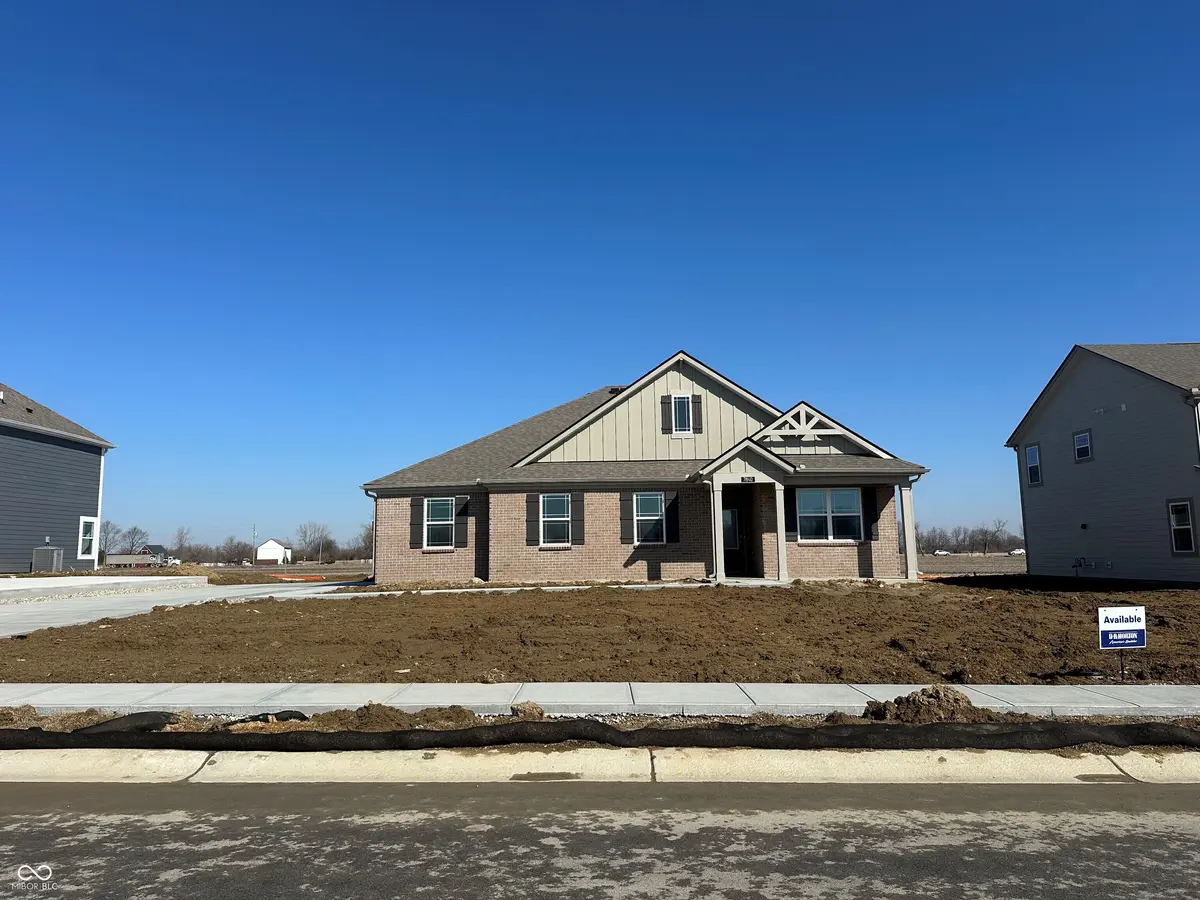7840 Magnolia ST, New Palestine, IN 46163