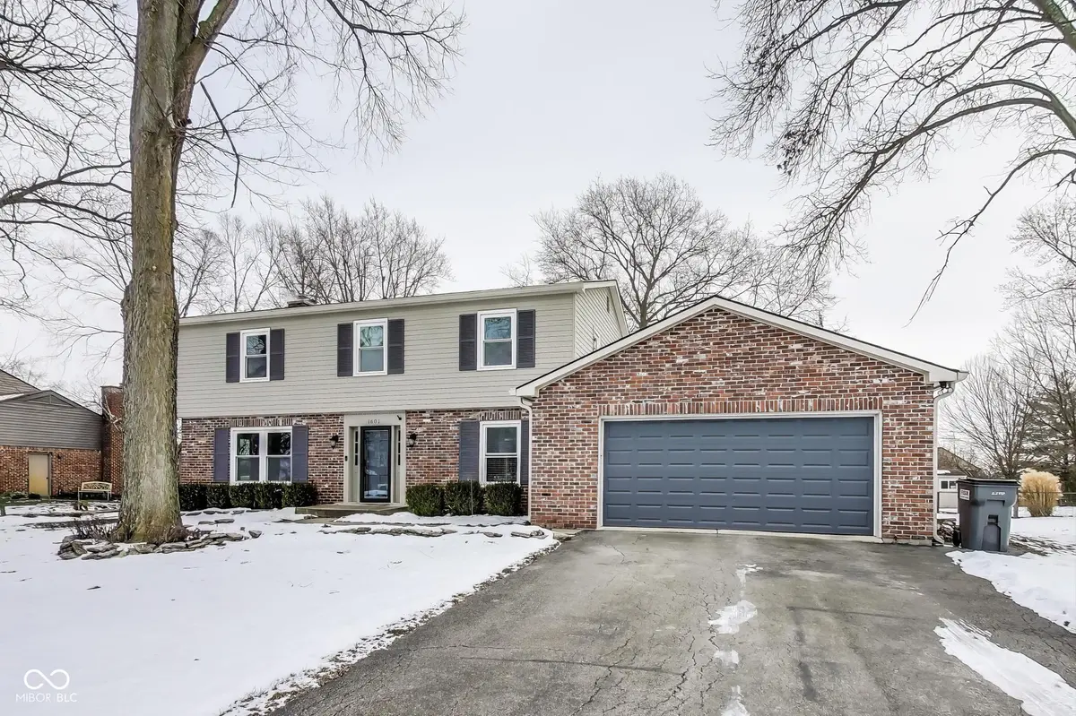 1601 Bowman DR, Greenfield, IN 46140