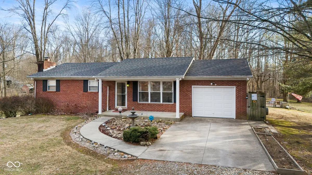 348 E Oard Spring RD, Austin, IN 47102