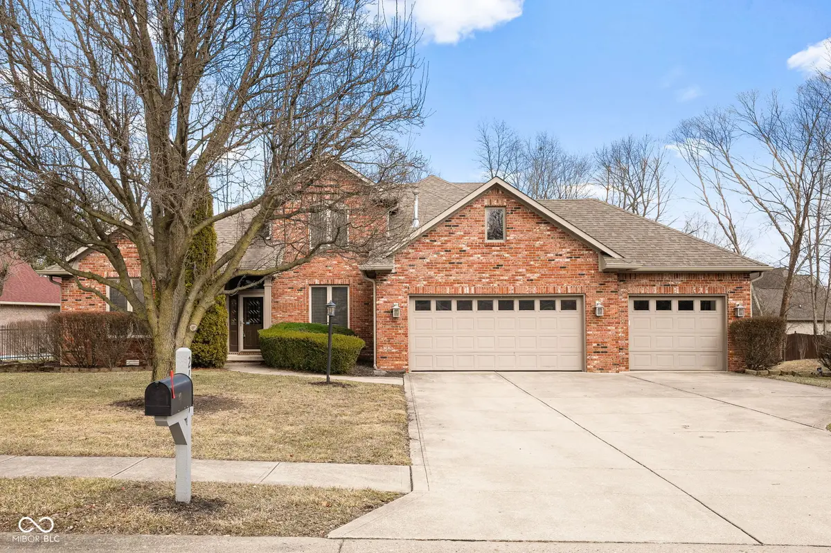 2487 Wayward Wind DR, Indianapolis, IN 46239
