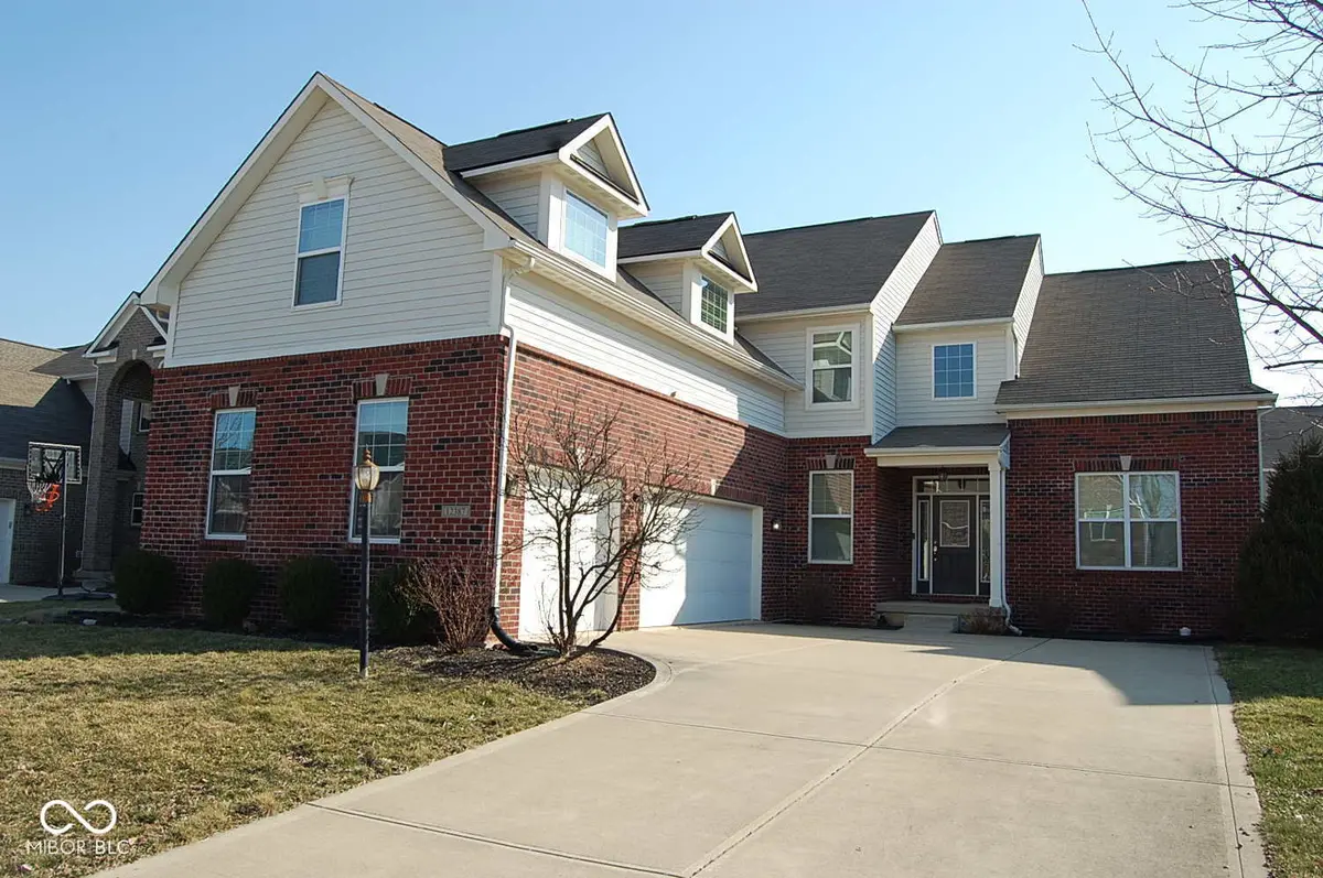 12387 Wolverton WAY, Fishers, IN 46037